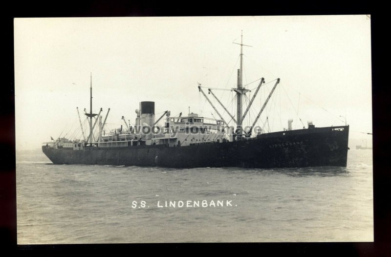 bf426 - Bank Line Cargo Ship - Lindenbank , built 1930 - postcard Feilden