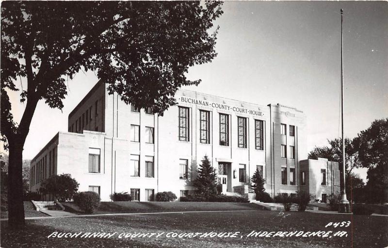 B3/ Independence Iowa Ia Photo RPPC Postcard c1950 Buchanan County Court House 