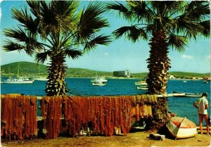 CPM AK Cesme - Izmir - Beach Scene TURKEY (850626)