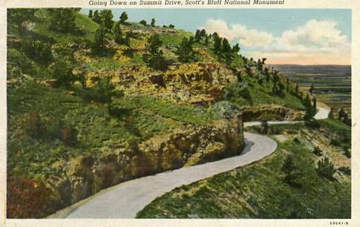 NE - Scott's Bluff, Going Down Summit Drive