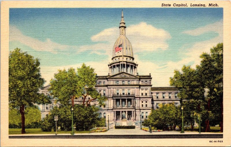 State Capitol Lansing Michigan Postcard PC82