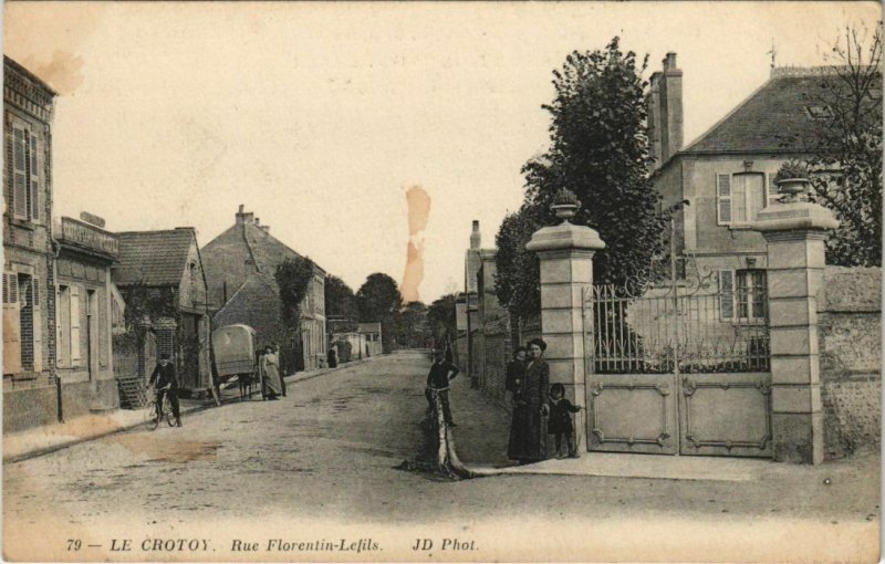 CPA LE CROTOY Rue Florentin-Lefils (19181)