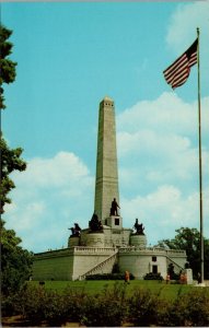 The Lincoln Tomb Springfield IL Postcard PC502