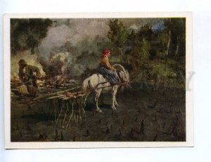 228383 RUSSIA Pryanishnikov preparing soil for planting flax Vologda postcard