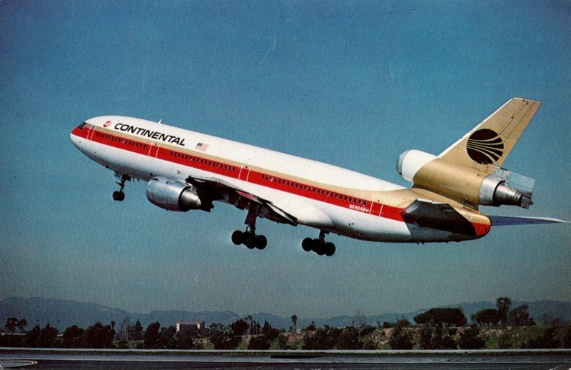 Continental Airlines McDonnell Douglas DC-10