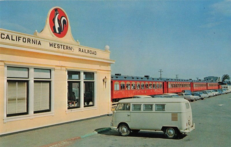 1960's VW Cars CWR Railroad Super Skunk Fort Bragg Ca. Postcard 10C1-194 
