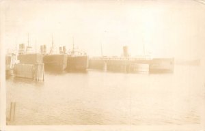 View Of Locks Unidentified,  postal used Ludington, Real Photo - Ludington, M...