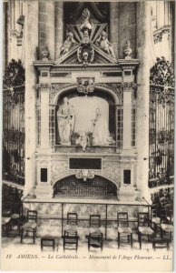 CPA AMIENS Cathedrale Monument de l'Ange pleureur (117277)