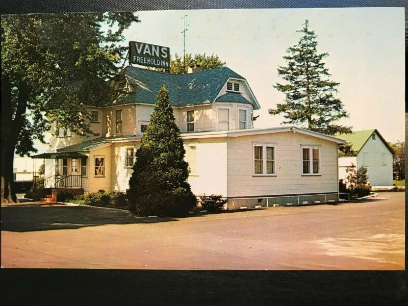 Vintage Postcard 1960's Van's Freehold Inn Restaurant Freehold New