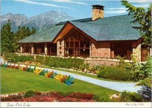 Postcard Canada Alberta - Jasper Park Lodge - exterior view with deck chairs