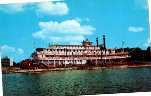 Postcard FL Bradenton River Queen Paddle Steamer Docked Manatee River 1960s J9