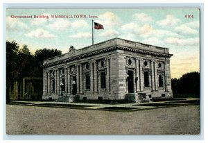 Marshalltown Iowa IA, Government Building Street View Unposted Antique Postcard