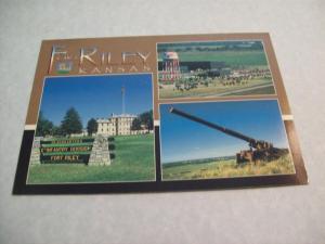 Fort Riley, Kansas//  Unused Postcard 