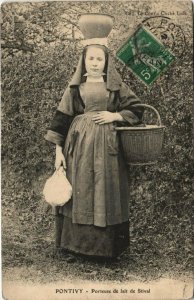 CPA PONTIVY - Porteuse de lait de Stival FOLKLORE (145555)