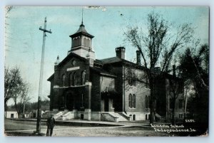 Independence Iowa Postcard Lincoln School Exterior Building 1912 Vintage Antique