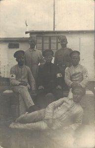 World War 1 Group Of Soldiers Portrait Army Vintage RPPC 08.10