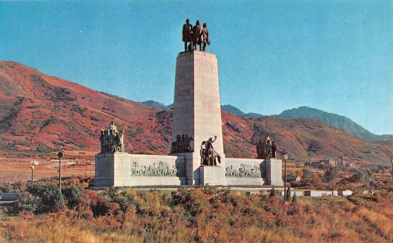 SALT LAKE CITY UT Utah  SEAGULL & THIS IS THE PLACE MONUMENTS  2 Postcards