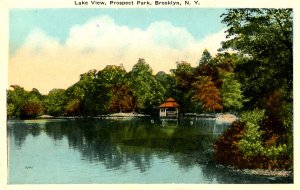 NY - New York City. Brooklyn, Prospect Park. Lake View