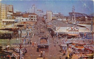 1950s Long Beach California Pike Amusement Roberts occupation Postcard 24-11259