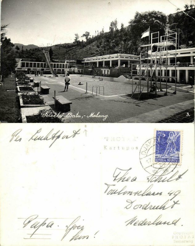 indonesia, JAVA MALANG, Selecta Batu, Swimming Pool (1955) RPPC Postcard 