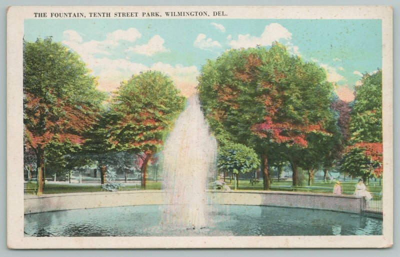 Wilmington Delaware~The Fountain 10th Street Park~Vintage Postcard