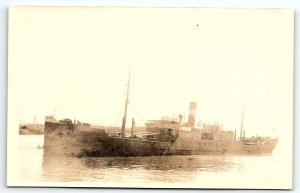 1930s STEAMSHIP FIDES  NEAR SHORE  KODAK  RPPC POSTCARD P2317