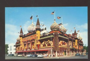 MITCHELL SOUTH DAKOTA THE CORN PALACE OLD CARS VINTAGE POSTCARD