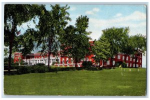 c1940 Moor Bath Hotel Building Exterior Waukesha Wisconsin WI Vintage Postcard 