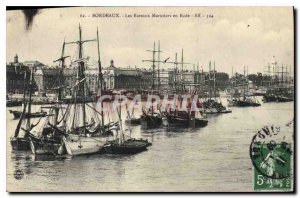Old Postcard Bordeaux cod fishermen in Rade Boat Charter