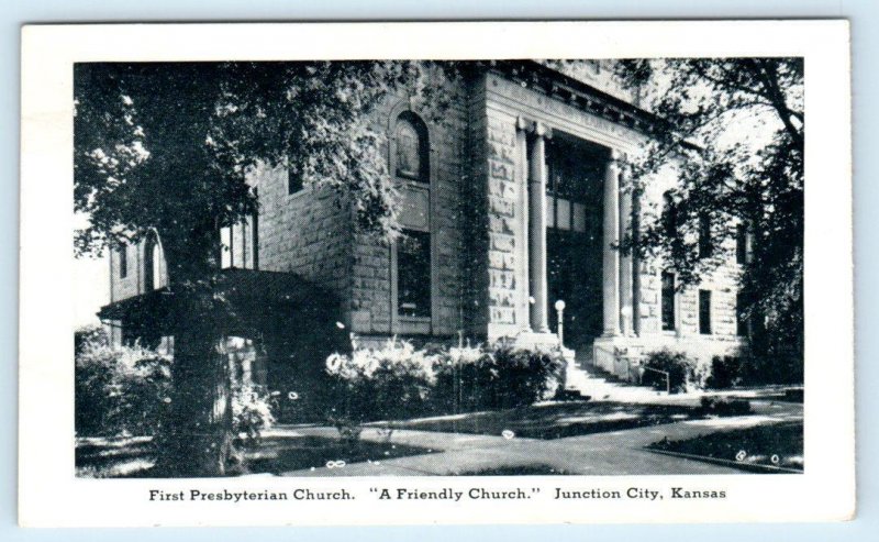 JUNCTION CITY, KS Kansas~ First PRESBYTERIAN CHURCH c1950s Miami County Postcard