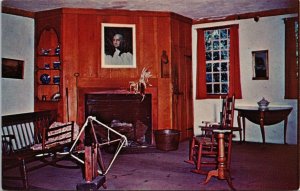 VINTAGE POSTCARD THE KEEPING ROOM AT GILBERT STUART BIRTHPLACE SAUNDERSTOWN R.I.