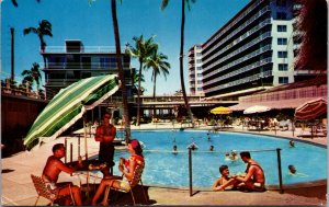 Vtg 1960s The Reef Hotel Swimming Pool Waikiki Beach Honolulu Hawaii HI Postcard