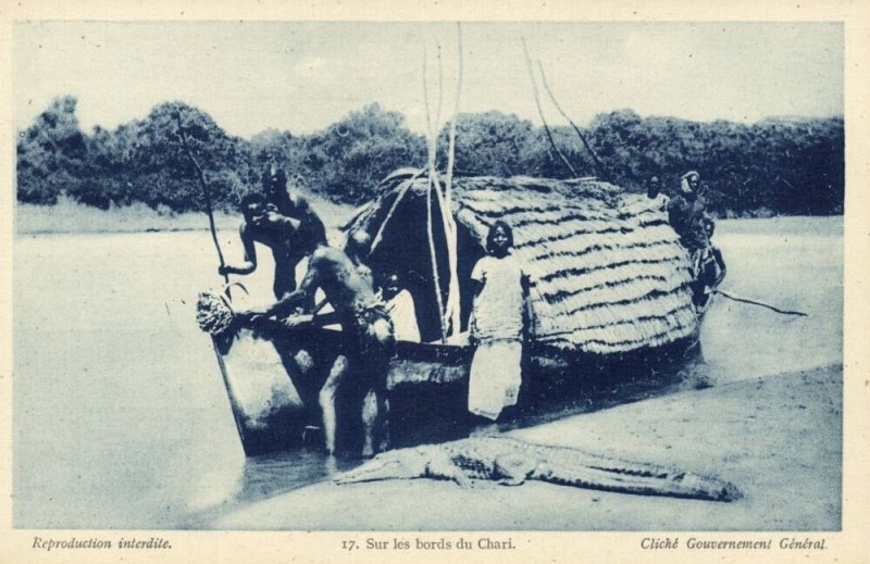 chad tchad, Native Boat on the Banks of the River Chari (1920s) Postcard