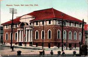 Postcard Masonic Temple in Salt Lake City, Utah