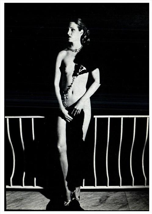 22007 Night View Nude  woman on Bridge  by Helmut Newton