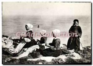 Modern Postcard Scenes and Types Britons Knitters Pointe du Raz