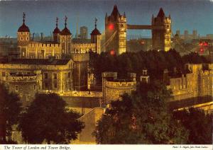 BT4638 The tower of london and tower bridge London United Kingdom