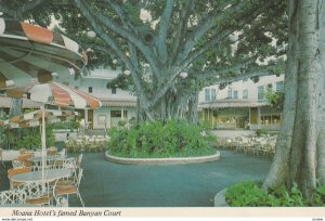 Moana hotel , Banyan Court , Hawaii , 50-70s