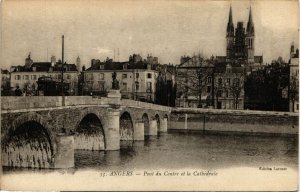 CPA ANGERS - Pont du Centre et la Cathédrale (167252)