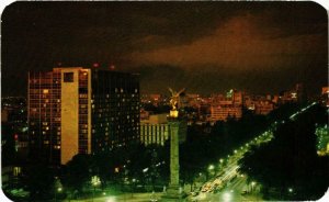 CPM AK Crepusculo sobre el Angel y la Ciudad de MEXICO (599796)