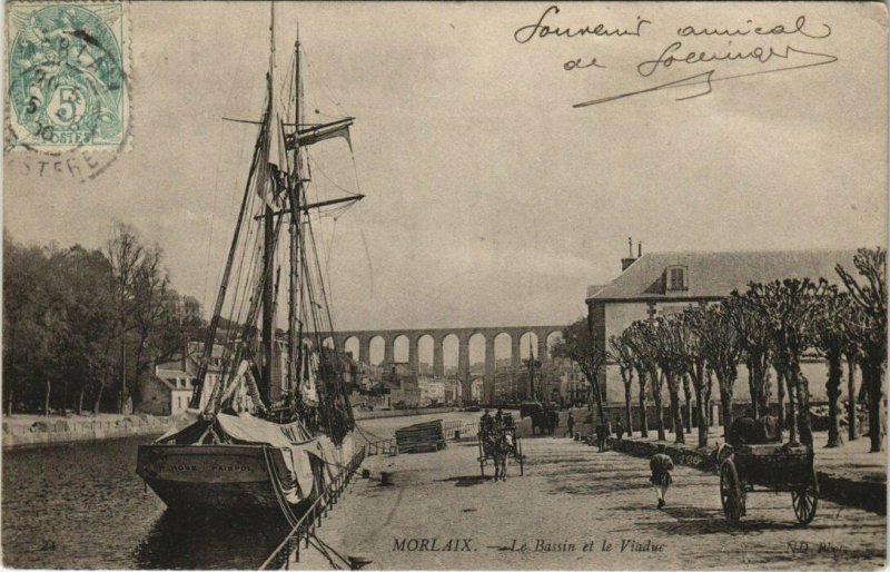 CPA MORLAIX Le Bassin et le Viaduc (144018)