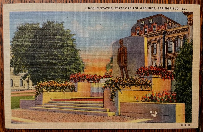 Vintage Postcard 1931 Lincoln Statue, State Capitol, Springfield, Illinois (IL)
