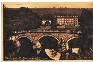 Derbyshire Postcard - Chatsworth House and Bridge     ZZ3389