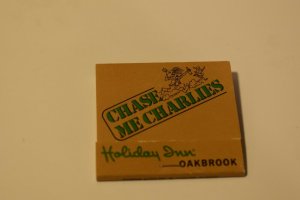 Chase Me Charlies Holiday Inn Oakbrook 30 Strike Matchbook