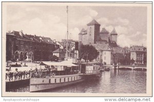 France Annecy Le Port et le Chateau