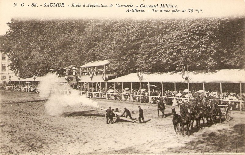 Ecole d'Aplication de Cavalerie. Carrousel Militaire Old vintage French Postca