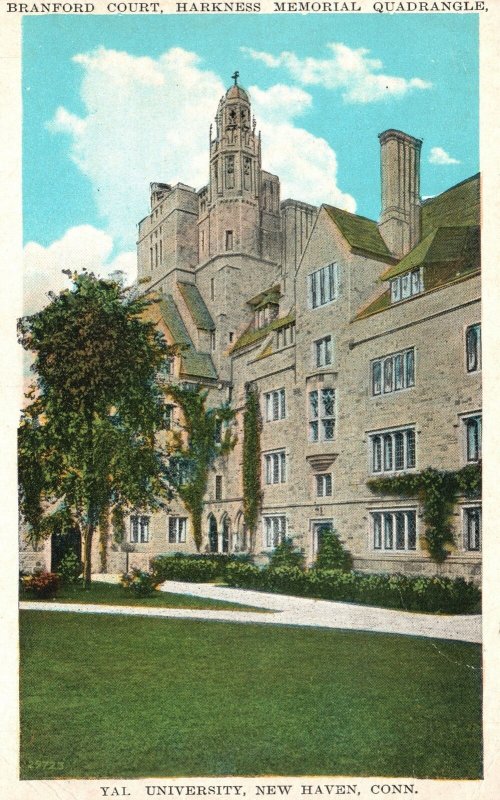 Vintage Postcard 1920's Branford Court Harkness Memorial Quadrangle Yal Univ. CT