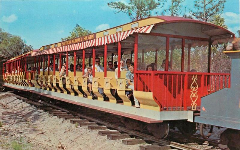 Six Gun Territory Silver Springs Florida Wild West Coaches Train Postcard