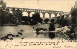 CPA Env. d'UZES - PONT-du-GARD - Paysage (458827)