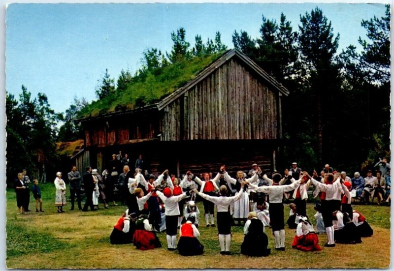 Postcard - Children dancing old folk-dance - Norway